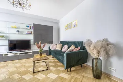 Telewizja i/lub zestaw kina domowego w obiekcie Gama Great Location & Famili Apartment 120m 2-12 people