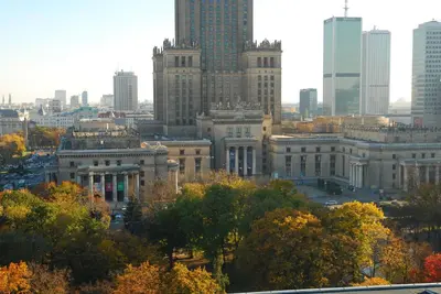 Widok na miasto Warszawa z tego apartamentu