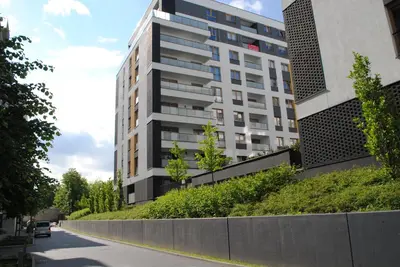 Budynek, w którym mieści się apartament