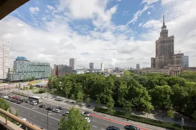 Widok na miasto Warszawa z tego apartamentu
