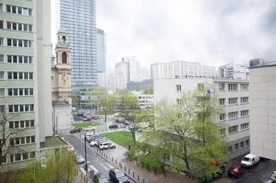 Widok na miasto Warszawa z tego apartamentu