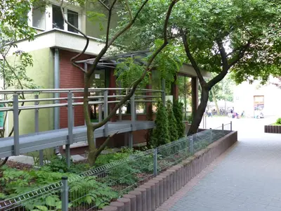Budynek, w którym mieści się apartament