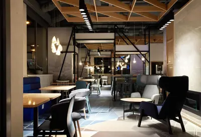 Część wypoczynkowa w obiekcie B&B Hotel Warszawa-Okęcie