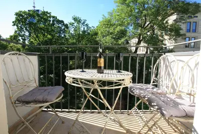 Balkon lub taras w obiekcie Warsaw Concierge Traveller's Nest Wspólna