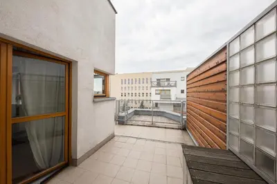 Balkon lub taras w obiekcie ShortStayPoland Chelmska (B5)