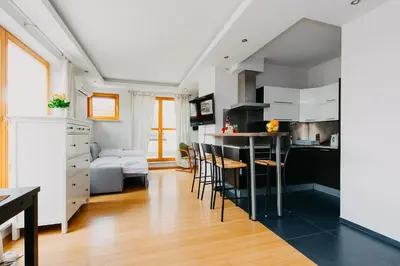 Kuchnia lub aneks kuchenny w obiekcie ShortStayPoland Chelmska (B5)