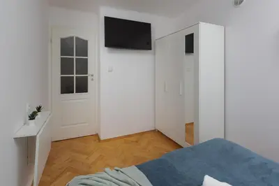 Telewizja i/lub zestaw kina domowego w obiekcie Stars Apartament City Center by Noclegi Renters