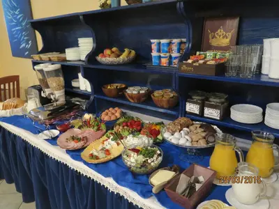 Jedzenie w pensjonacie lub w pobliżu
