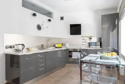 Kuchnia lub aneks kuchenny w obiekcie City Center Boutique Apartment