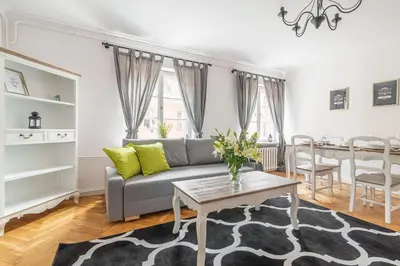 Część wypoczynkowa w obiekcie Old Town Warsaw Senatorska 7 Apartment by Noclegi Renters