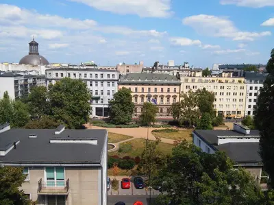 Widok na miasto Warszawa z tego apartamentu