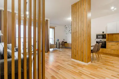 Kuchnia lub aneks kuchenny w obiekcie 19 Dzielnica Kolejowa P&O Serviced Apartments
