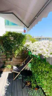 Balkon lub taras w obiekcie Shiraz Trio Apartament