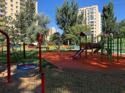 Plac zabaw dla dzieci w obiekcie Andersena Modern B - 10 min CMKP - 5 min Metro - 15 min Center