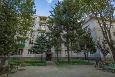 Budynek, w którym mieści się apartament