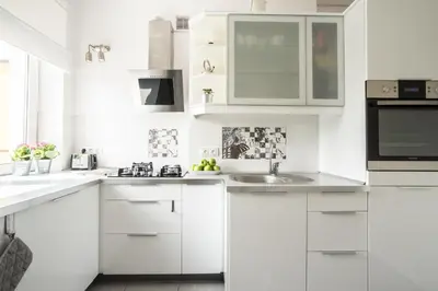 Kuchnia lub aneks kuchenny w obiekcie ★Bright, spacious apartment|Palace of Culture view★