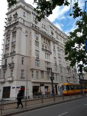 Budynek, w którym mieści się hostel