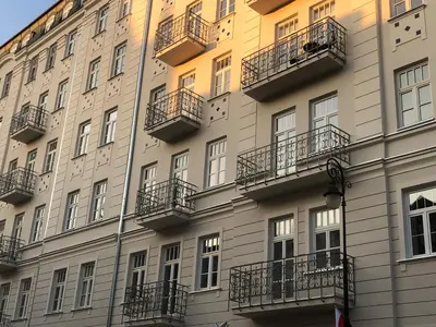 Budynek, w którym mieści się apartament