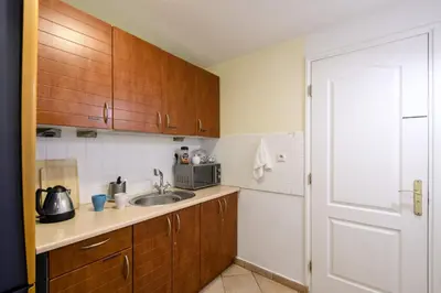 Kuchnia lub aneks kuchenny w obiekcie 404 Rooms Wilanowska