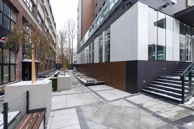 Budynek, w którym mieści się apartament