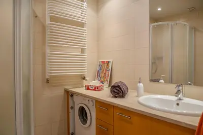 Łazienka w obiekcie Apartament New Praga near to metro, free parking