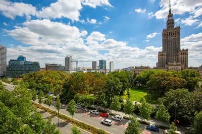 Widok na miasto Warszawa z tego apartamentu