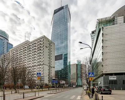 Widok na miasto Warszawa z tego apartamentu