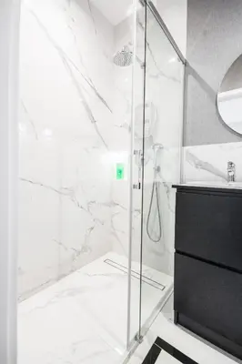Łazienka w obiekcie VipWarsawApartments Sapphire Mennica Residence