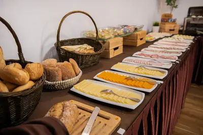 Jedzenie w hotelu lub w pobliżu
