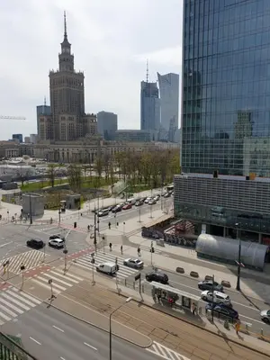 Widok na miasto Warszawa z tego apartamentu
