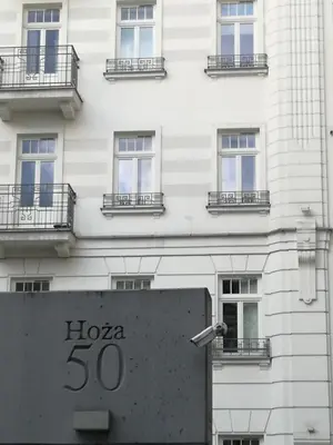 Budynek, w którym mieści się apartament