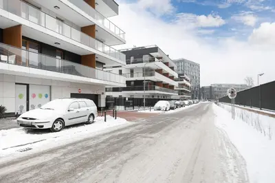 Obiekt Apartments Warsaw Szamocka by Renters Prestige zimą