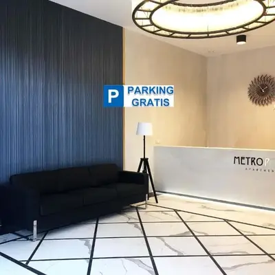 Vista Residence Premium - Free Underground Parking - City Center - Self Check-in