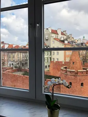 Widok na miasto Warszawa z tego apartamentu