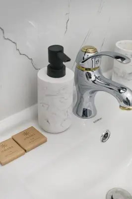 Plan piętra w obiekcie Stara Praga Vistula Apartment by BookingHost