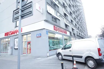 Budynek, w którym mieści się apartament