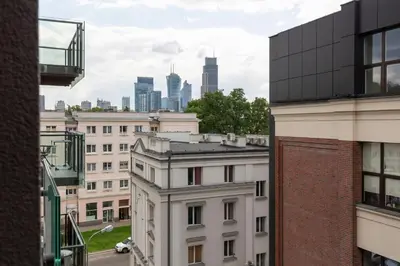 Widok na miasto Warszawa z tego apartamentu