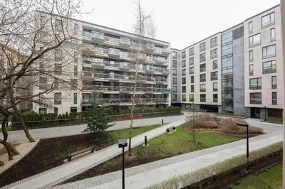 Budynek, w którym mieści się apartament