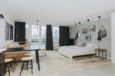 Łóżko lub łóżka w pokoju w obiekcie ShortStayPoland Pereca (B68)