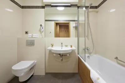 Łazienka w obiekcie Mercure Wiazowna Brant