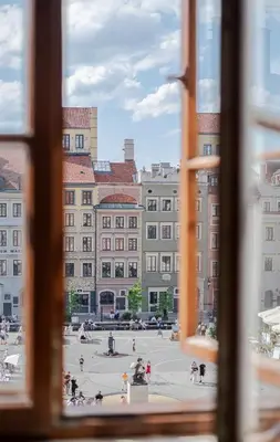 Widok na miasto Warszawa z tego apartamentu