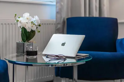 Część wypoczynkowa w obiekcie Apartments Golden Warsaw by Noclegi Renters