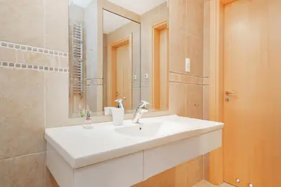 Łazienka w obiekcie Apartment Warsaw Wilanowska by Noclegi Renters