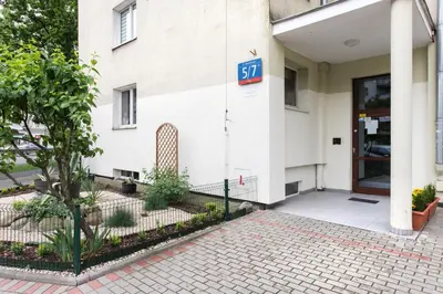 Fasada lub wejście do obiektu SuperApart Belwederska A MiniStudio, Balcony, Kitchen, Pet-Friendly, TV & Wifi