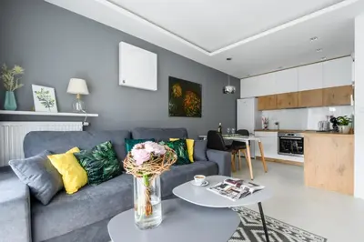 Kuchnia lub aneks kuchenny w obiekcie M&R Apartament Airport&Business DeLuxe Cybernetyki 17 - underground garage - free WiFi - Netflix - air conditioning - self check-in, close by Chopin Airport