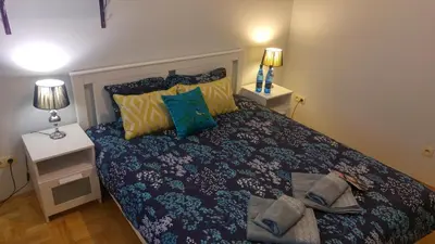 Łóżko lub łóżka w pokoju w obiekcie Rent0nline Hoża Apartment Center Metro