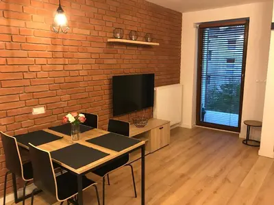 Telewizja i/lub zestaw kina domowego w obiekcie Apart Prestige Ząbkowska Old Town