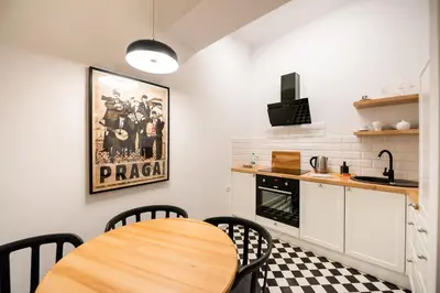 Kuchnia lub aneks kuchenny w obiekcie Old Town Market Place Apartment by BookingHost