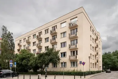 Budynek, w którym mieści się apartament