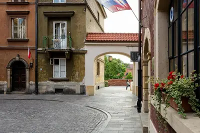 Budynek, w którym mieści się apartament